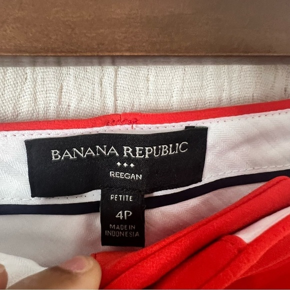 Banana Republic Reegan Pant in red size 4P Petite - Picture 5 of 6